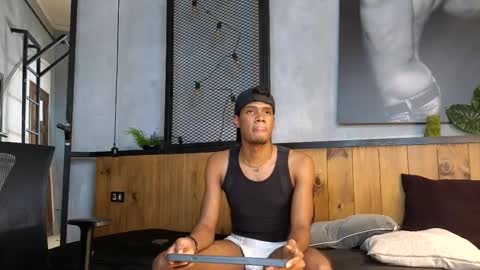 sweet_ethan_ online show from 12.04.25