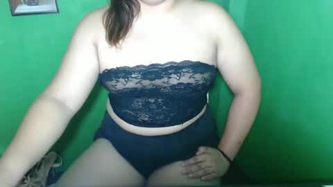 Snapshot of sweet_frex123 chatting on 10.07.25 sweet_frex123 online show from 10.07.25