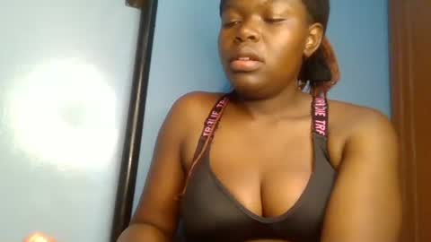 Snapshot of sweet_jamiie chatting on 11.17.25 jay online show from 11.17.25