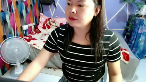 Snapshot of sweet_kendallxxxx chatting on 12.24.24 Nicahhh online show from 12.24.24