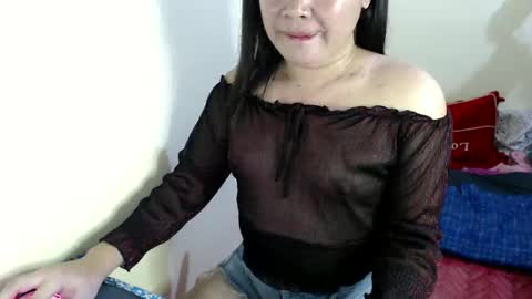 Snapshot of sweet_kendallxxxx chatting on 02.02.25 Nicahhh online show from 02.02.25