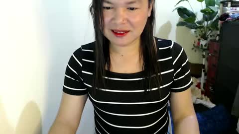 Snapshot of sweet_kendallxxxx chatting on 02.26.25 Nicahhh online show from 02.26.25