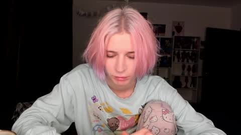 kira online show from 10.30.25