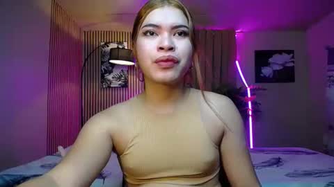 Snapshot of sweet_trexie chatting on 10.15.25 sweet_trexie online show from 10.15.25