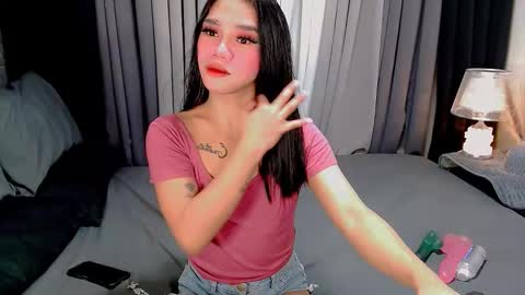 Snapshot of sweet_zoey12 chatting on 10.25.25 bea takashi online show from 10.25.25