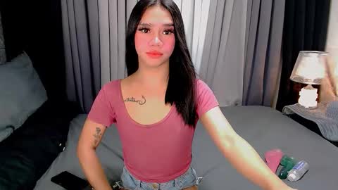 Snapshot of sweet_zoey12 chatting on 10.27.25 bea takashi online show from 10.27.25