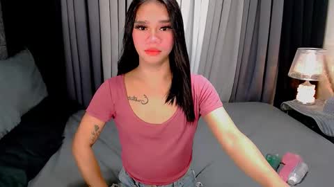 Snapshot of sweet_zoey12 chatting on 10.29.25 bea takashi online show from 10.29.25