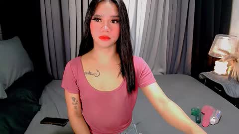 Snapshot of sweet_zoey12 chatting on 11.12.25 bea takashi online show from 11.12.25