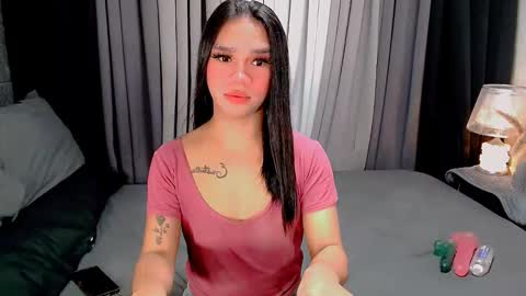 Snapshot of sweet_zoey12 chatting on 11.26.25 bea takashi online show from 11.26.25