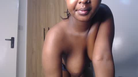 Snapshot of sweetbrinna88 chatting on 02.24.25 Brinna online show from 02.24.25