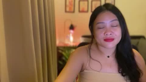 Snapshot of sweetestsmile_ chatting on 09.27.25 Khaye online show from 09.27.25