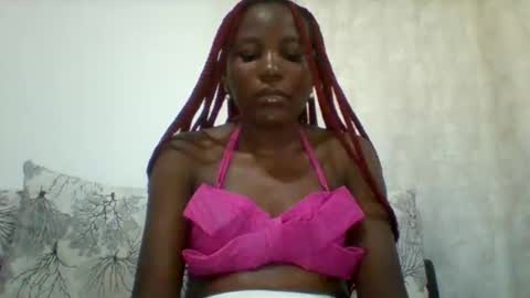 Snapshot of sweetfel chatting on 09.17.25 sweetfel online show from 09.17.25