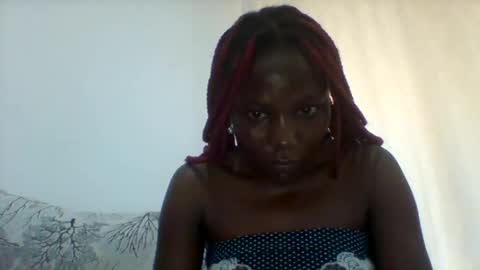 Snapshot of sweetfel chatting on 09.20.25 sweetfel online show from 09.20.25