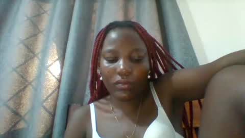 Snapshot of sweetfel chatting on 09.25.25 sweetfel online show from 09.25.25