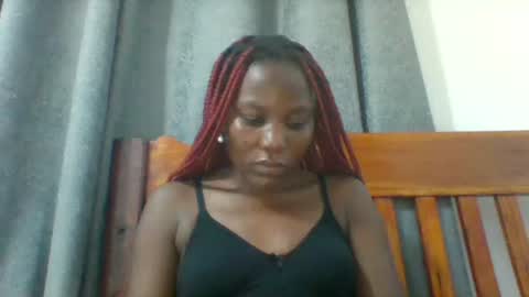 Snapshot of sweetfel chatting on 09.25.25 sweetfel online show from 09.25.25