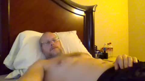 Snapshot of sweetg233 chatting on 01.28.25 sweetg233 online show from 01.28.25