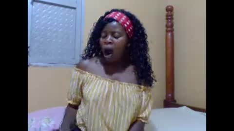 Snapshot of sweetib1 chatting on 01.13.25 sweetib1 online show from 01.13.25