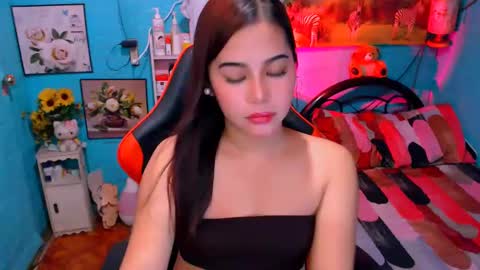 Snapshot of sweetienicole chatting on 12.13.24 Nicole online show from 12.13.24