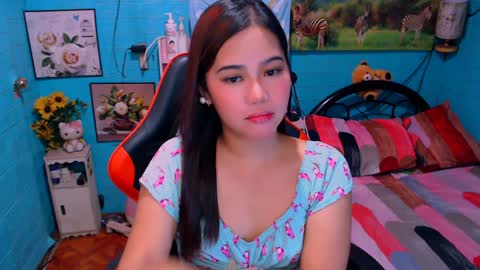 Snapshot of sweetienicole chatting on 01.15.25 Nicole online show from 01.15.25