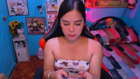 Snapshot of sweetienicole chatting on 02.19.25 Nicole online show from 02.19.25