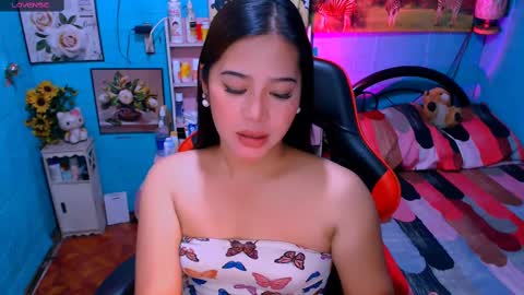 Snapshot of sweetienicole chatting on 02.28.25 Nicole online show from 02.28.25