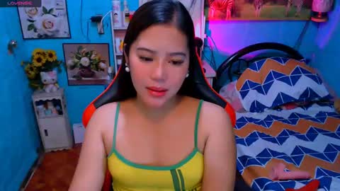 Snapshot of sweetienicole chatting on 03.06.25 Nicole online show from 03.06.25