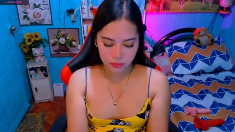 Snapshot of sweetienicole chatting on 03.12.25 Nicole online show from 03.12.25