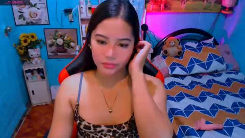 Snapshot of sweetienicole chatting on 03.12.25 Nicole online show from 03.12.25