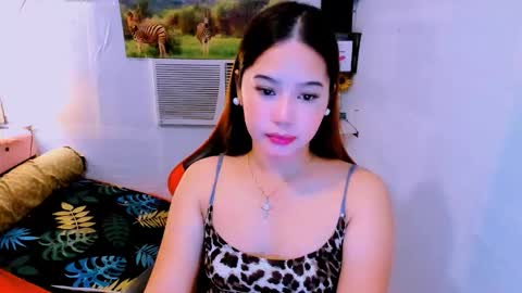 Snapshot of sweetienicole chatting on 09.30.25 Nicole online show from 09.30.25