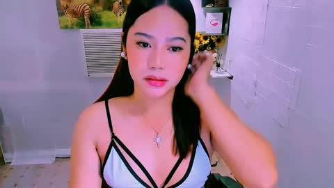 Snapshot of sweetienicole chatting on 10.20.25 Nicole online show from 10.20.25