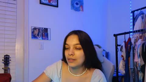 Snapshot of sweetieslikebutter chatting on 09.30.25 Blu Sweets online show from 09.30.25