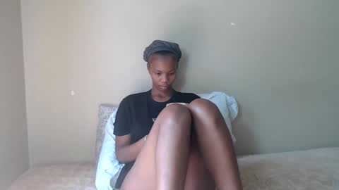 Snapshot of sweetlipss_ chatting on 09.21.25 sweetlipss_ online show from 09.21.25