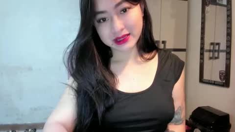 Snapshot of sweetlovepinay04 chatting on 12.08.24 Zoe online show from 12.08.24