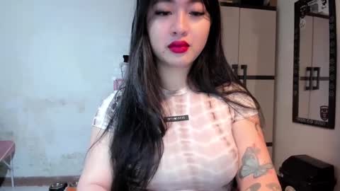 Snapshot of sweetlovepinay04 chatting on 02.25.25 Zoe online show from 02.25.25