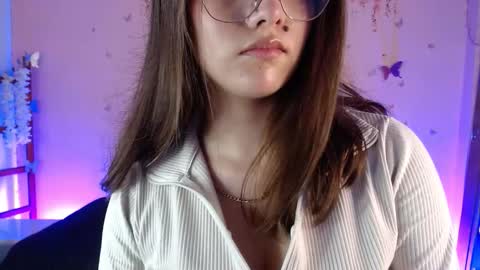 Snapshot of sweetlu_gh chatting on 10.18.25 Sweetlu online show from 10.18.25
