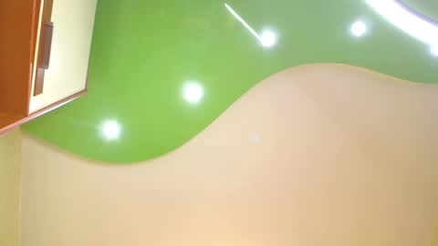 Veronica and Alex online show from 09.21.25