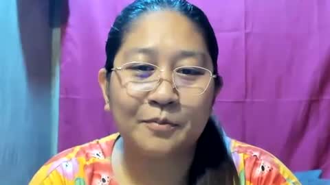 Snapshot of sweetpilipina88 chatting on 12.10.24 MIA online show from 12.10.24