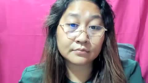 Snapshot of sweetpilipina88 chatting on 12.16.24 MIA online show from 12.16.24