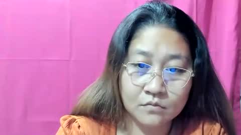 Snapshot of sweetpilipina88 chatting on 12.23.24 MIA online show from 12.23.24