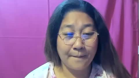 Snapshot of sweetpilipina88 chatting on 01.19.25 MIA online show from 01.19.25