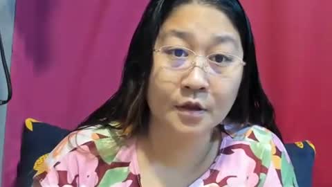 Snapshot of sweetpilipina88 chatting on 02.01.25 MIA online show from 02.01.25