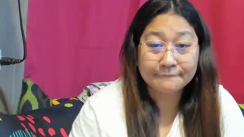 Snapshot of sweetpilipina88 chatting on 02.09.25 MIA online show from 02.09.25