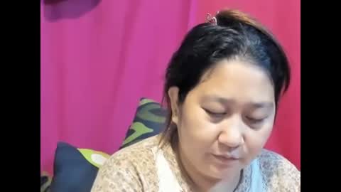 Snapshot of sweetpilipina88 chatting on 02.17.25 MIA online show from 02.17.25