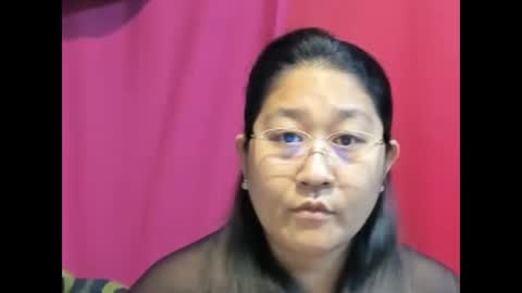 Snapshot of sweetpilipina88 chatting on 02.19.25 MIA online show from 02.19.25