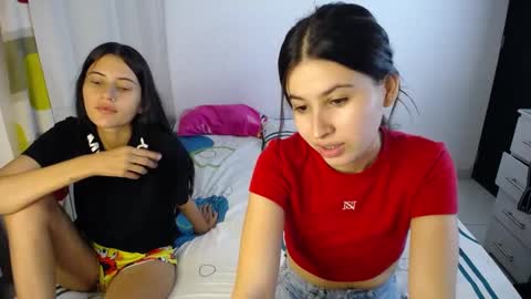 Snapshot of sweetpink1_ chatting on 09.19.25 Caro  Lily online show from 09.19.25