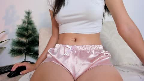Snapshot of sweetpussyhot_ chatting on 12.11.24 Hello Welcome Im here from WEDNESDAY to SUNDAY 430am to 830am and 3 to 7 timeMONDAY and TUESDAY i rest online show from 12.11.24