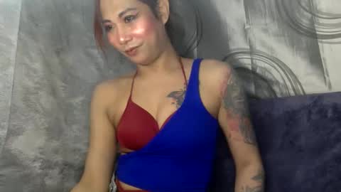 Snapshot of sweetspicypotato chatting on 10.19.25 spicy online show from 10.19.25