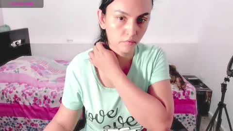 Snapshot of sweetsquirtx23 chatting on 02.20.25 lili online show from 02.20.25