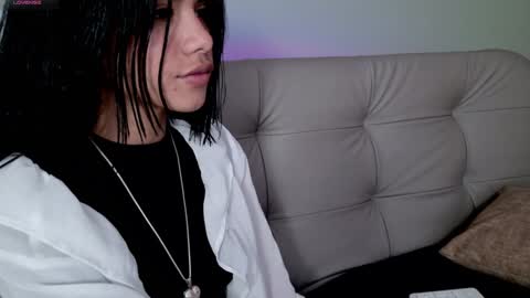 Snapshot of sweett_petite chatting on 02.07.25 online show from 02.07.25