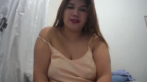 Snapshot of sweetvina03 chatting on 12.14.24 vina online show from 12.14.24